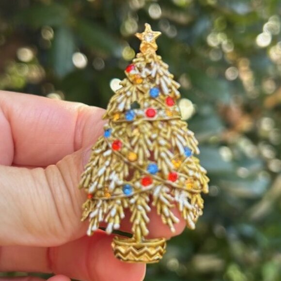 HOLIDAY🎄🎄ART Multi-Color Rhinestone Christmas Tree PIN BROOCH - Picture 2 of 7